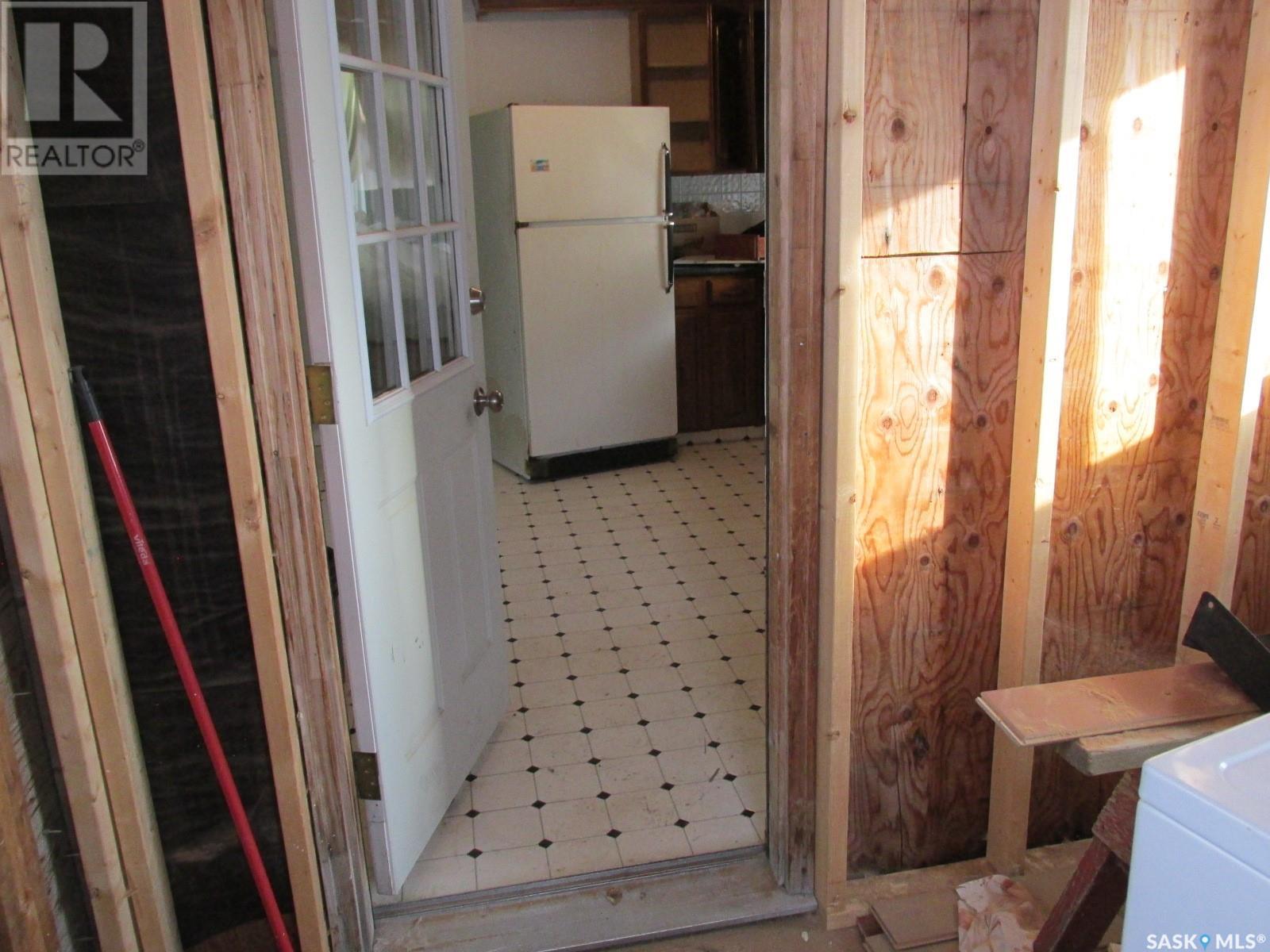 610 Nipawin Road E Property Photo 18