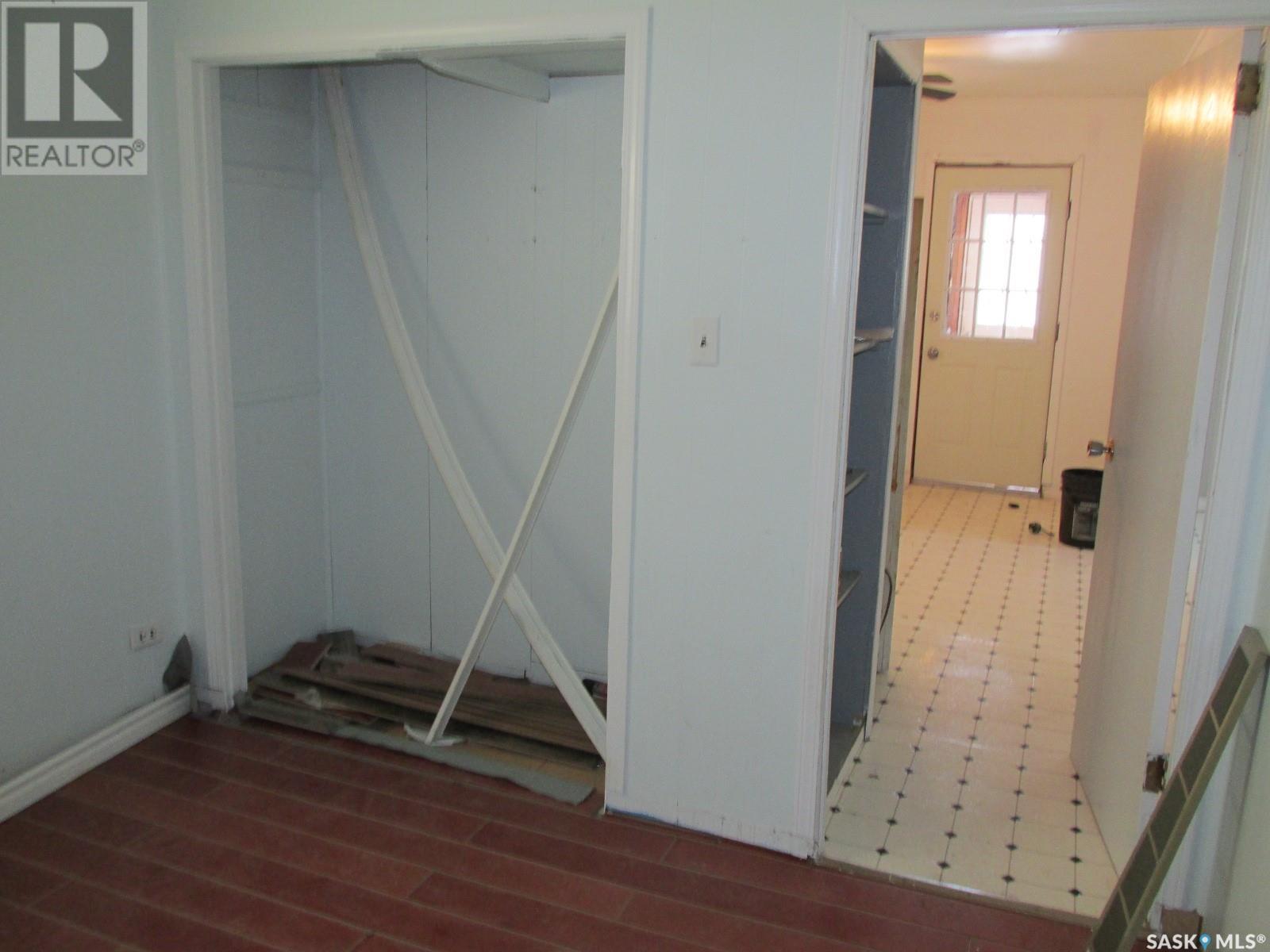 610 Nipawin Road E Property Photo 21