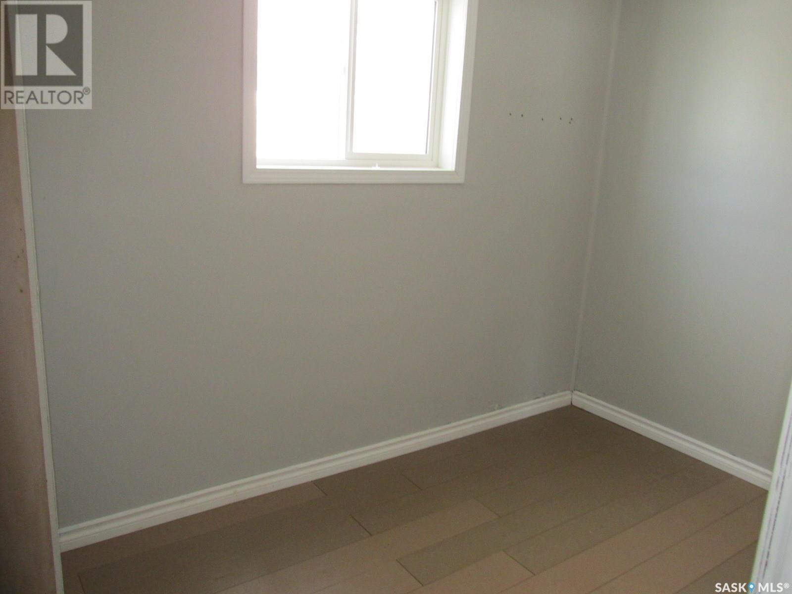 610 Nipawin Road E Property Photo 26