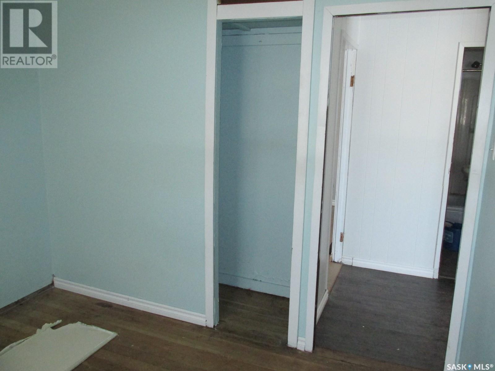 610 Nipawin Road E Property Photo 30