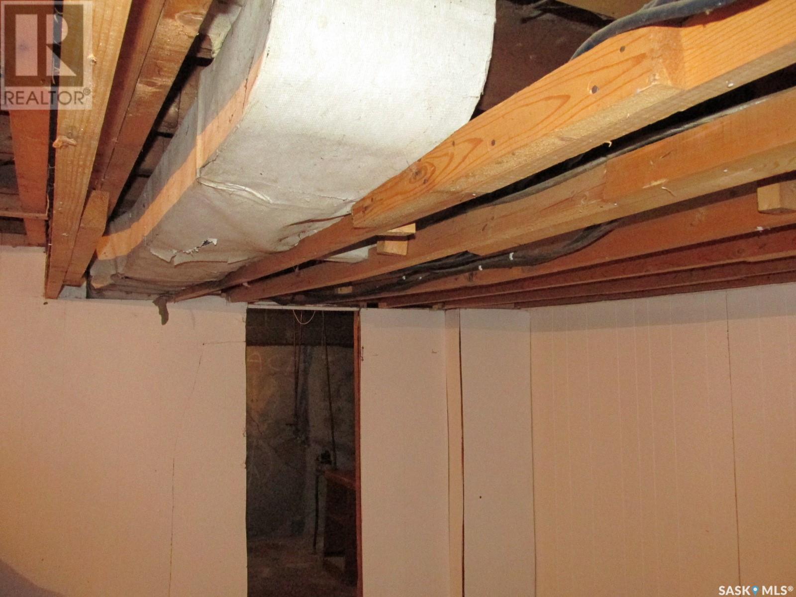 610 Nipawin Road E Property Photo 37