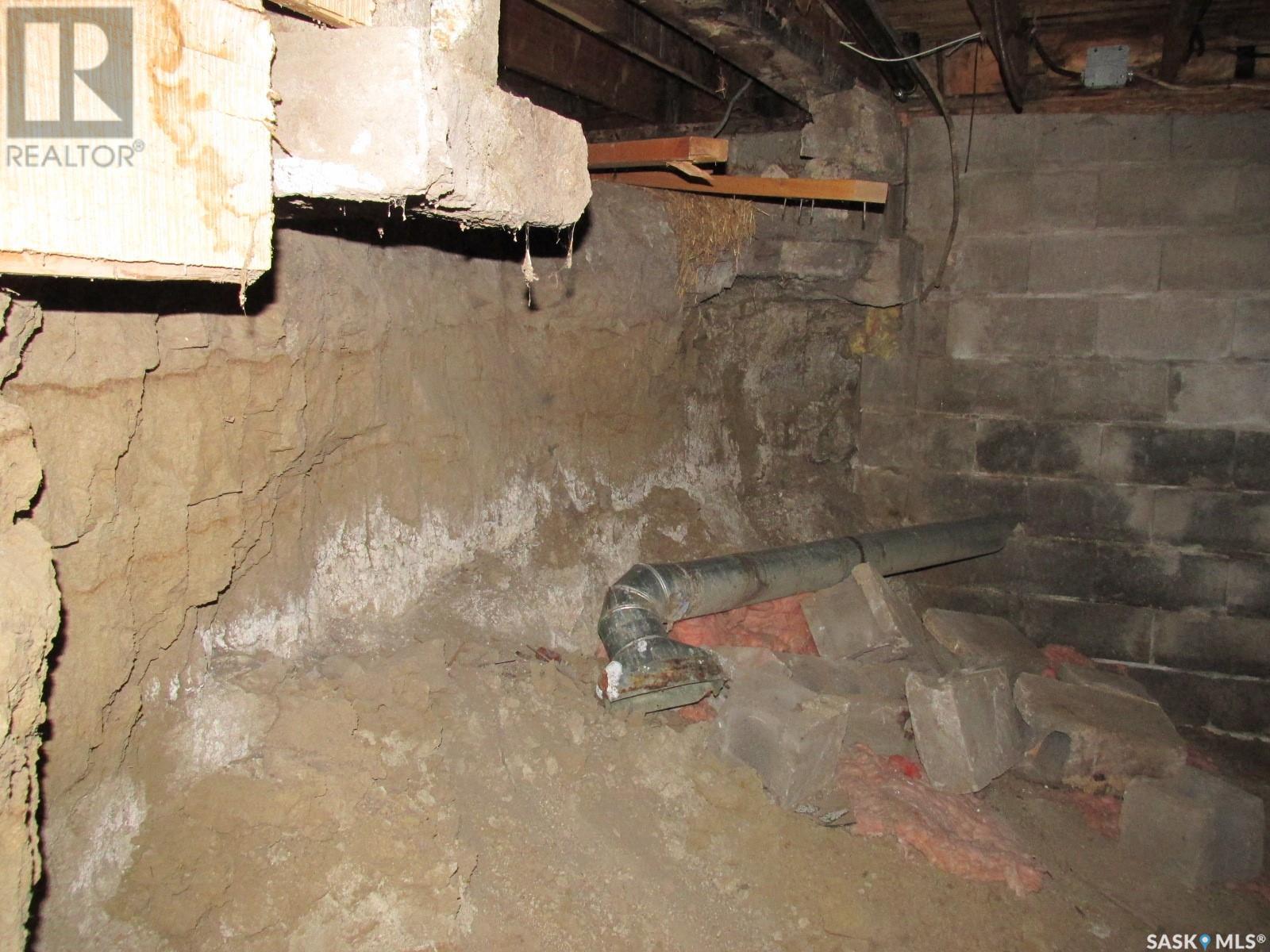 610 Nipawin Road E Property Photo 42