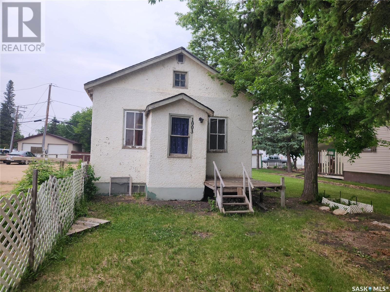 1003 103rd Avenue Property Photo 1