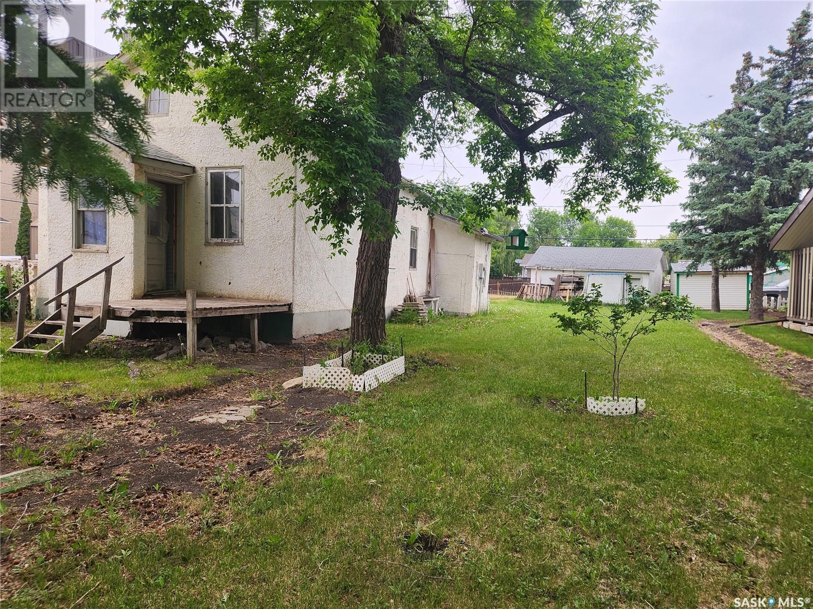 1003 103rd Avenue Property Photo 2
