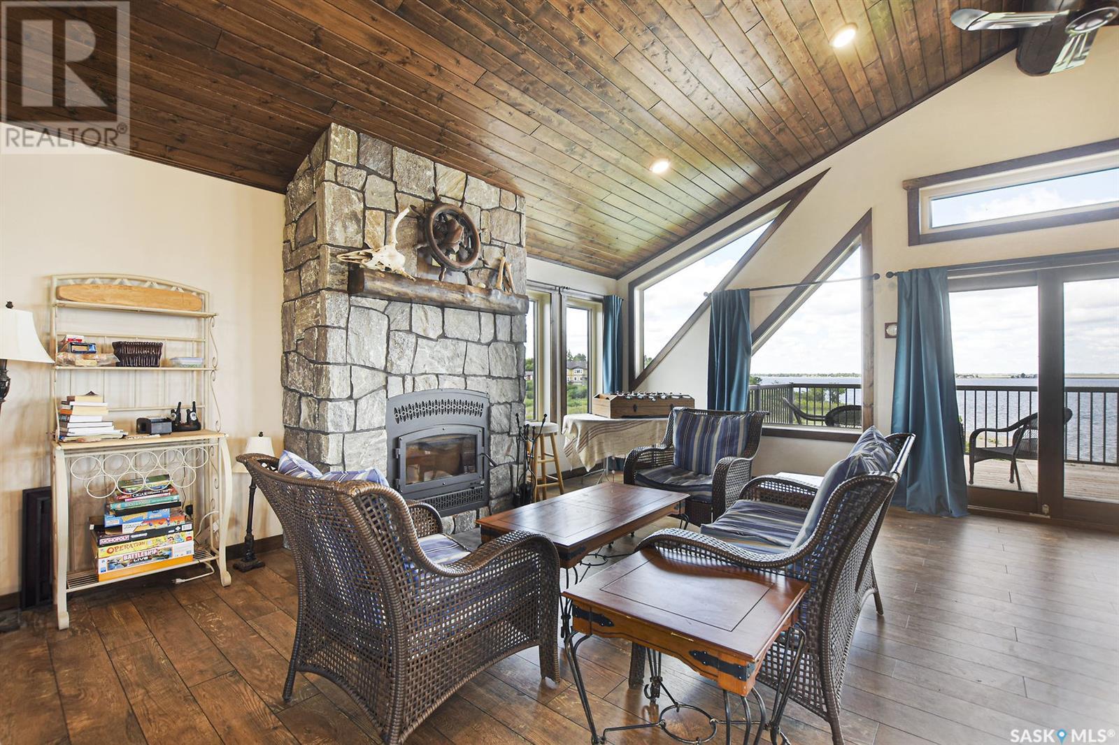 132 Marine Drive Property Photo 3