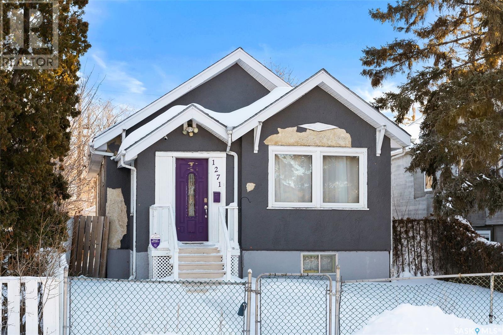 1271 Mctavish Street Property Photo 1