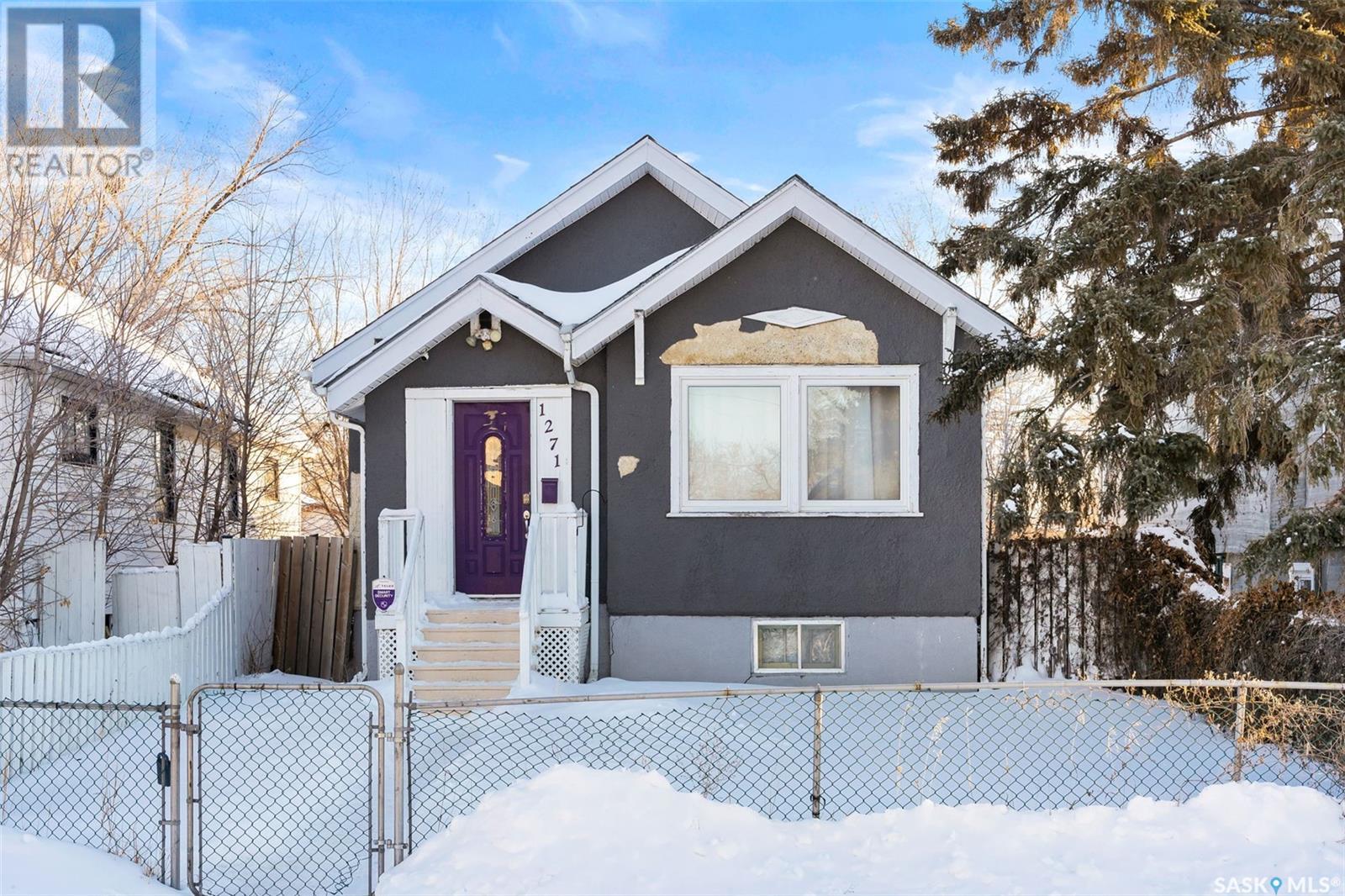 1271 Mctavish Street Property Photo 2