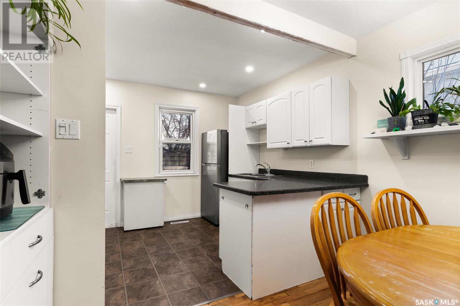 1271 Mctavish Street Property Photo 9