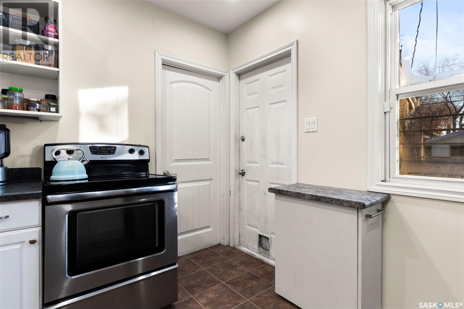 1271 Mctavish Street Property Photo 21