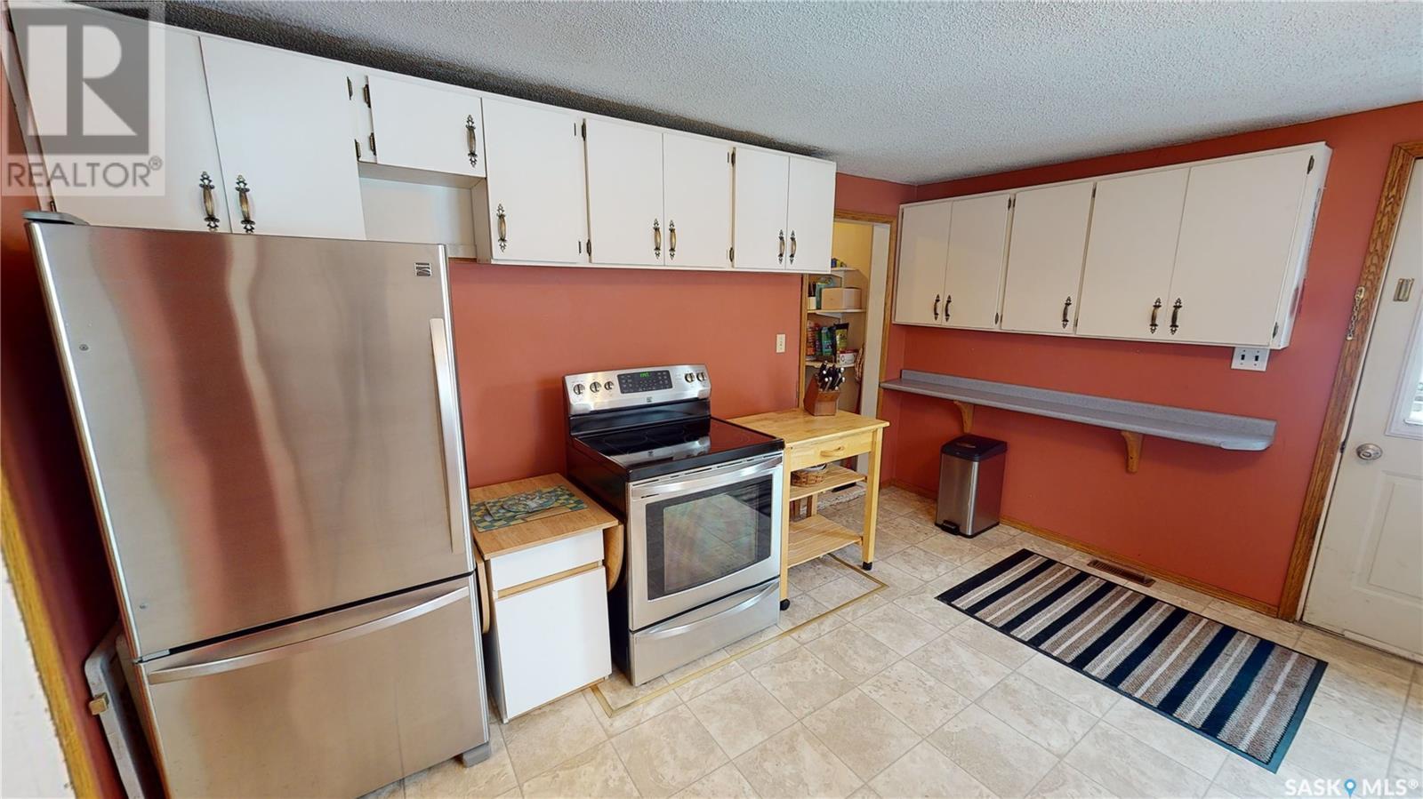 319 Carlyle Street Property Photo 8