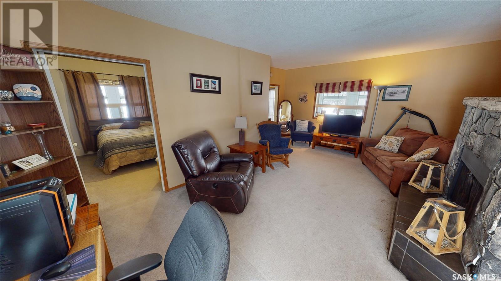 319 Carlyle Street Property Photo 12
