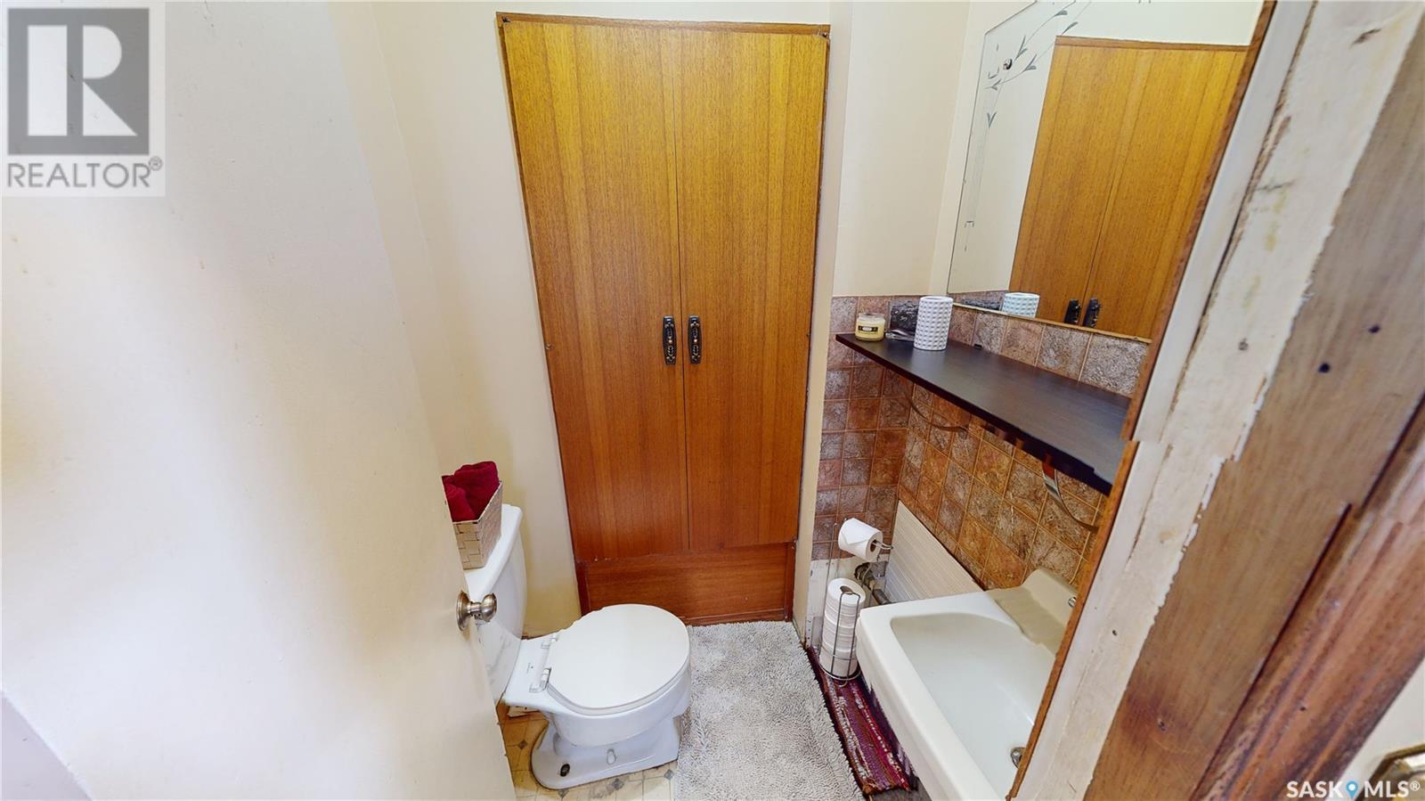 319 Carlyle Street Property Photo 17