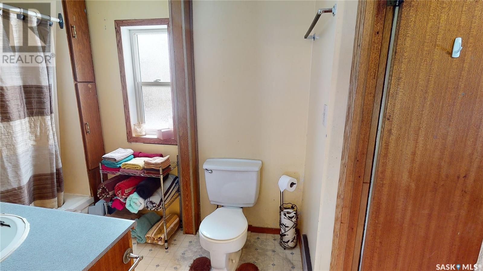 319 Carlyle Street Property Photo 27