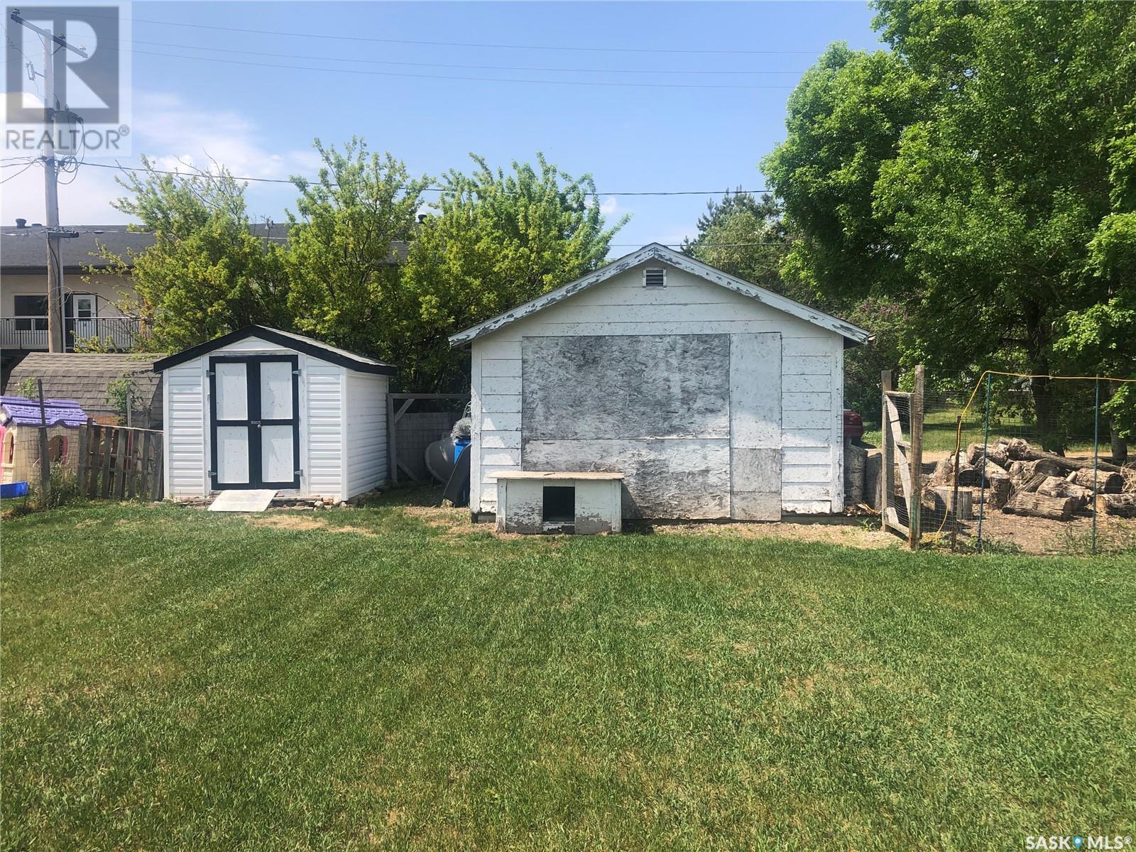 319 Carlyle Street Property Photo 44