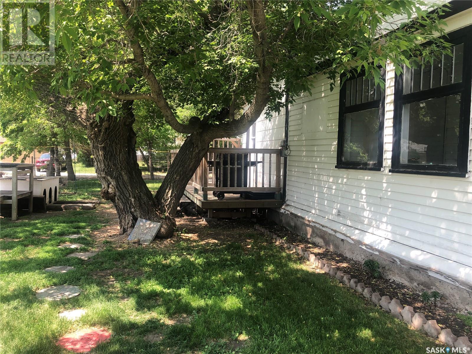 319 Carlyle Street Property Photo 45