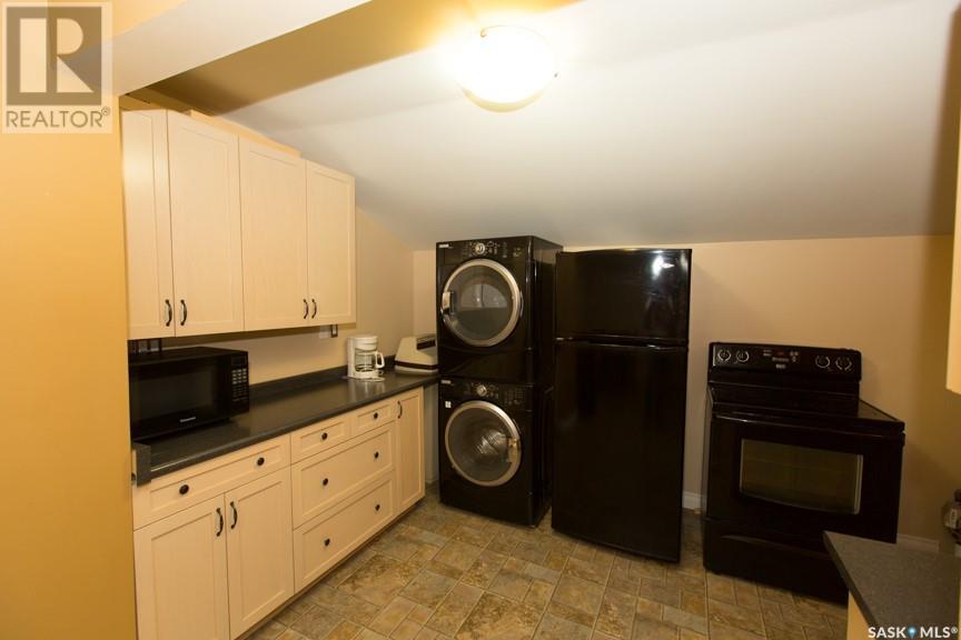 15 Betts Avenue Property Photo 10