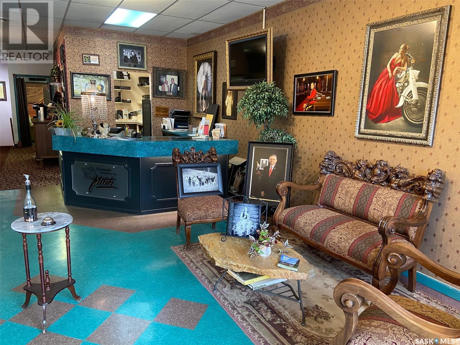 15 Betts Avenue Property Photo 12