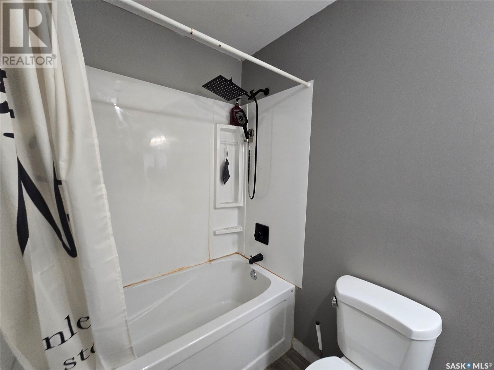 33 4th Avenue E Property Photo 15