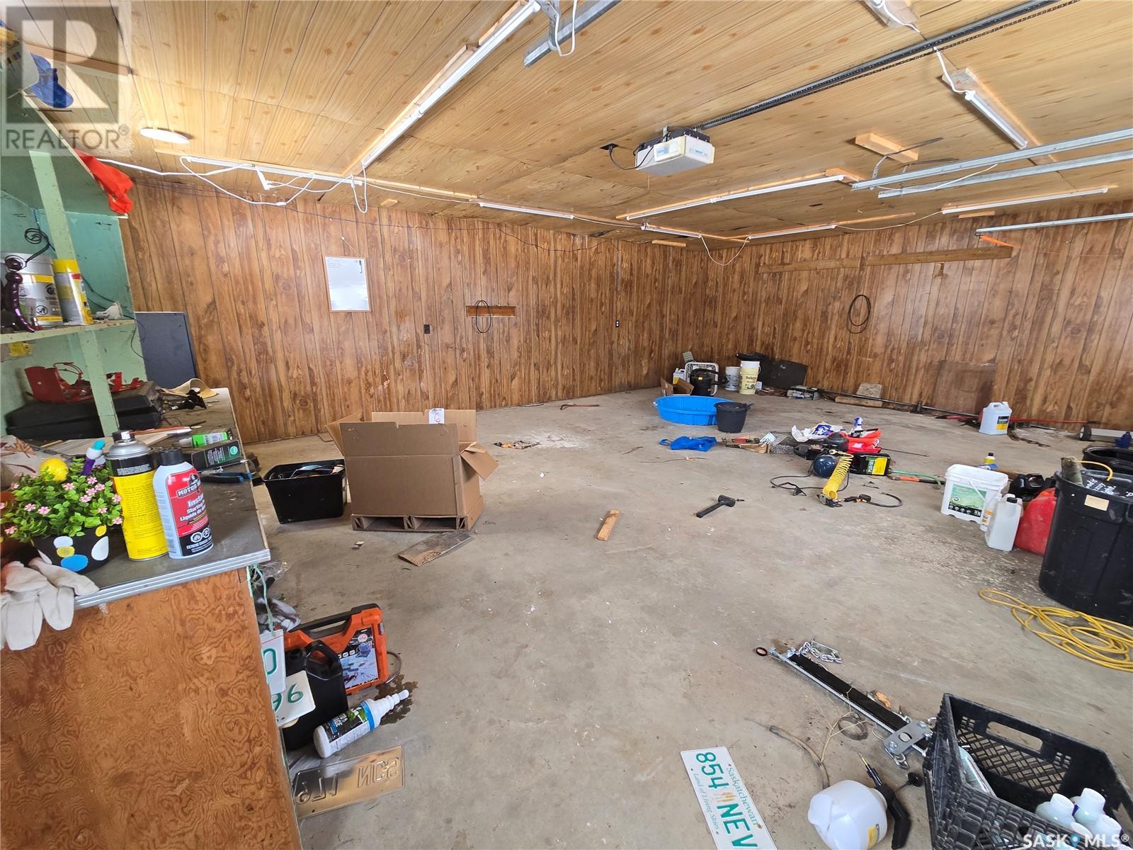 33 4th Avenue E Property Photo 21