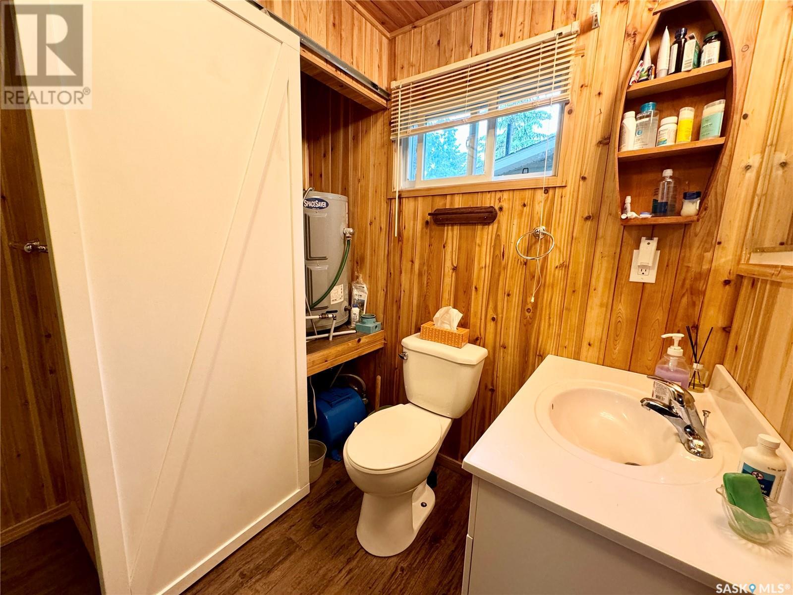 19 Mathews Crescent Property Photo 11