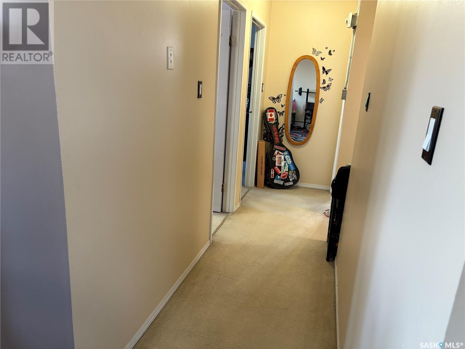 25 2309 17th Street W Property Photo 10