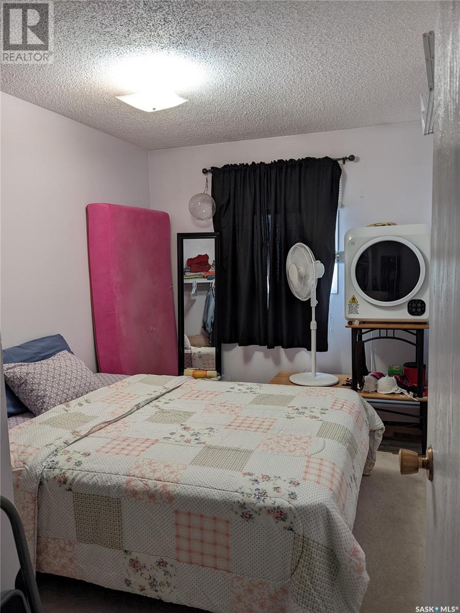 25 2309 17th Street W Property Photo 17