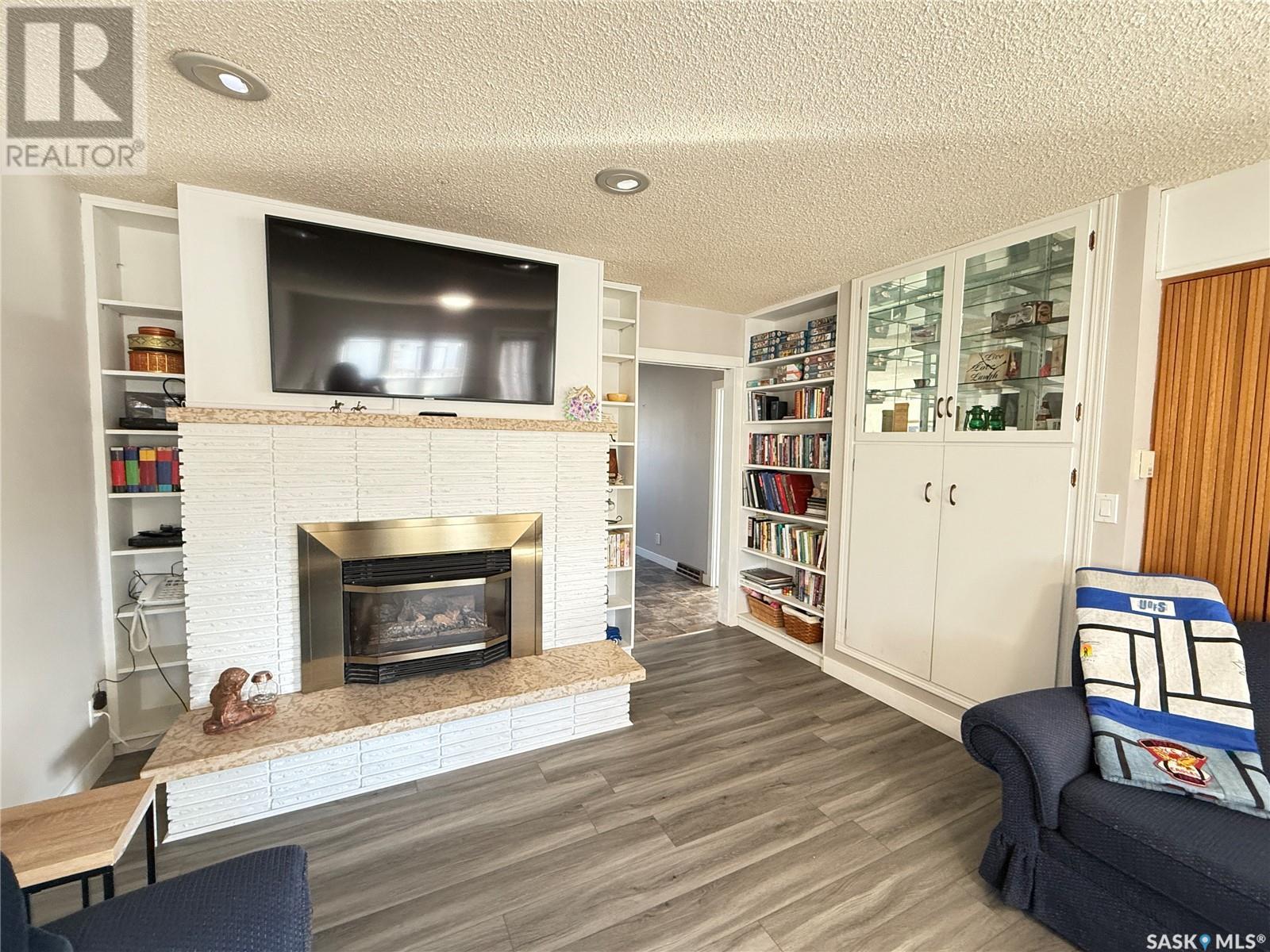 401 5th Street Ne Property Photo 6