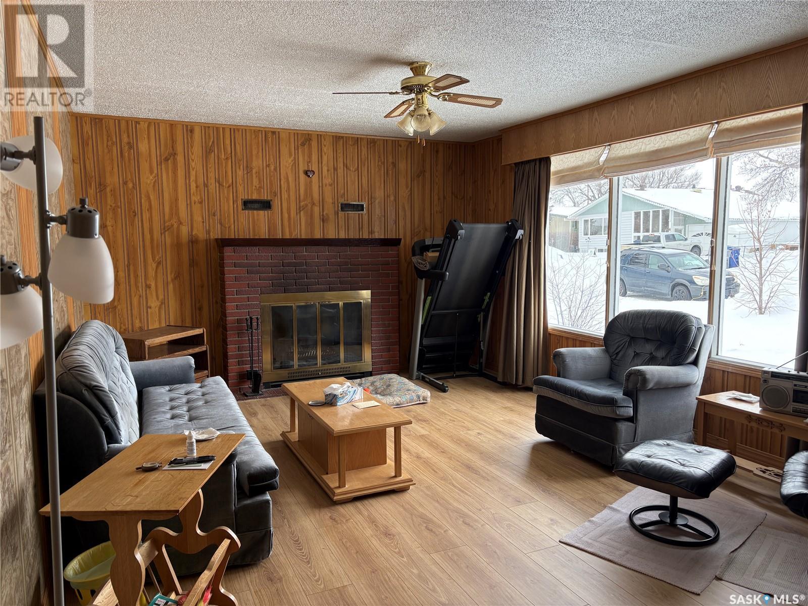 Cabri Real Estate Listings Main Image