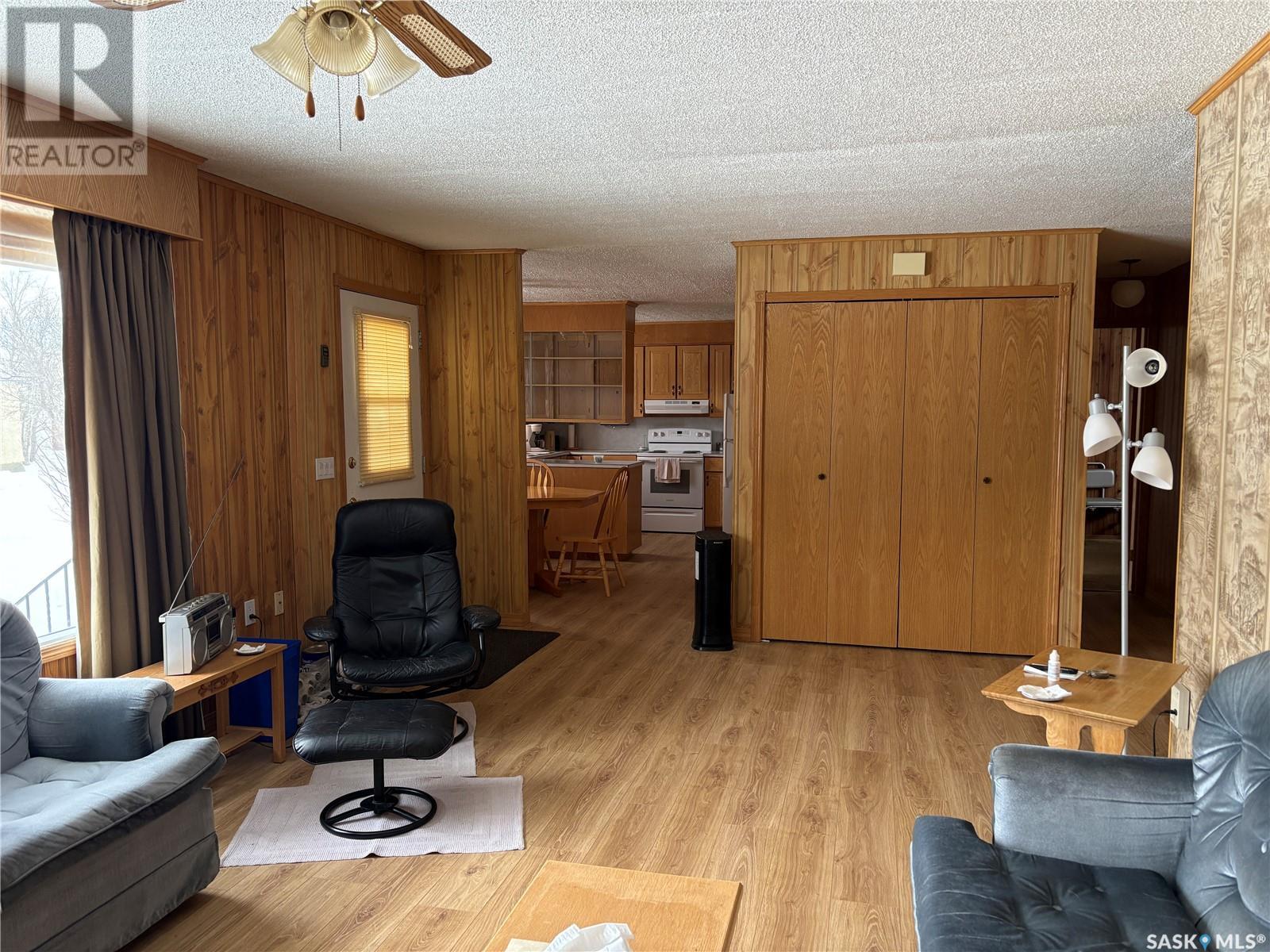 304 3rd Street N Property Photo 2
