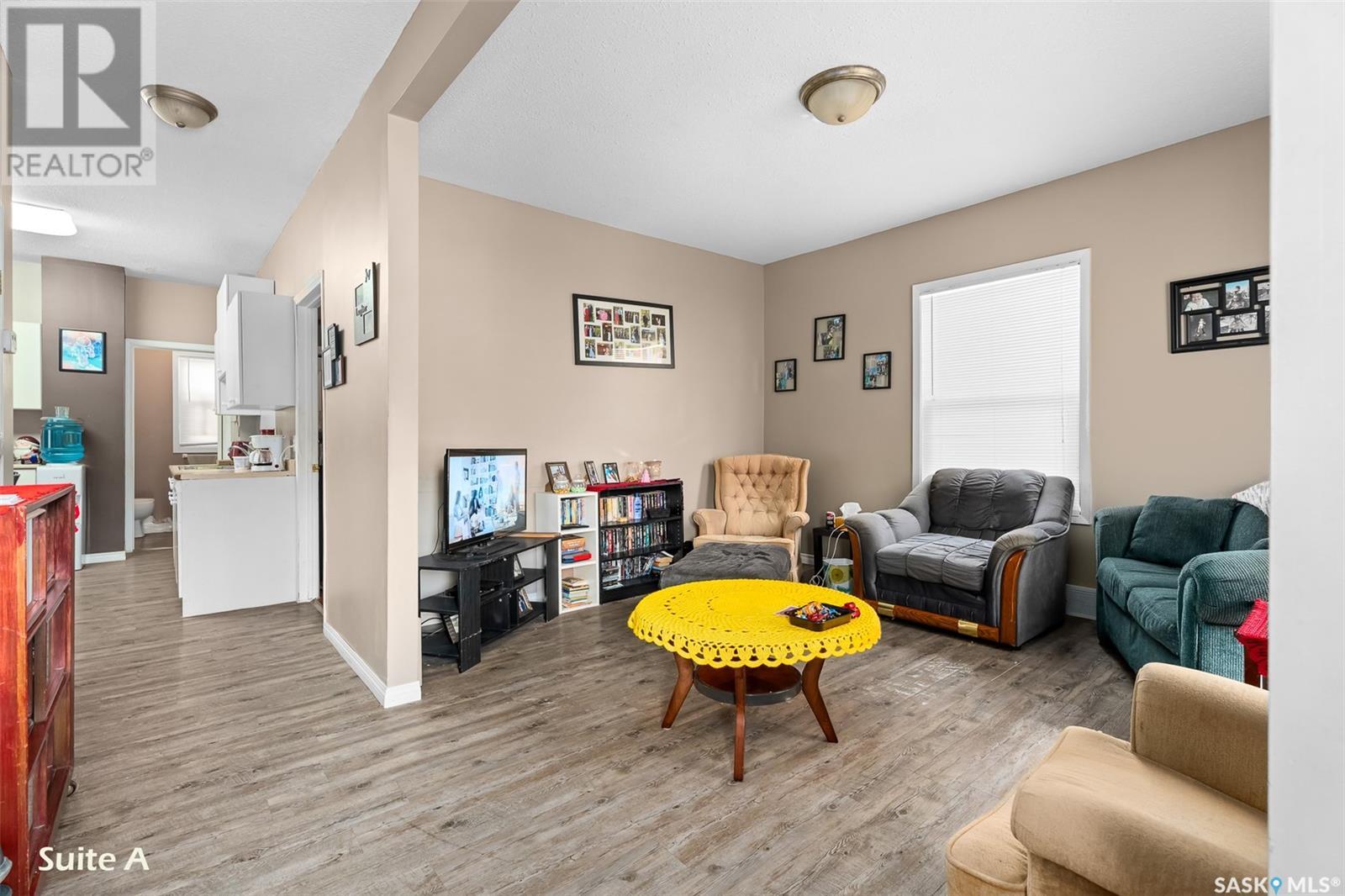 630 Athabasca Street W Property Photo 3