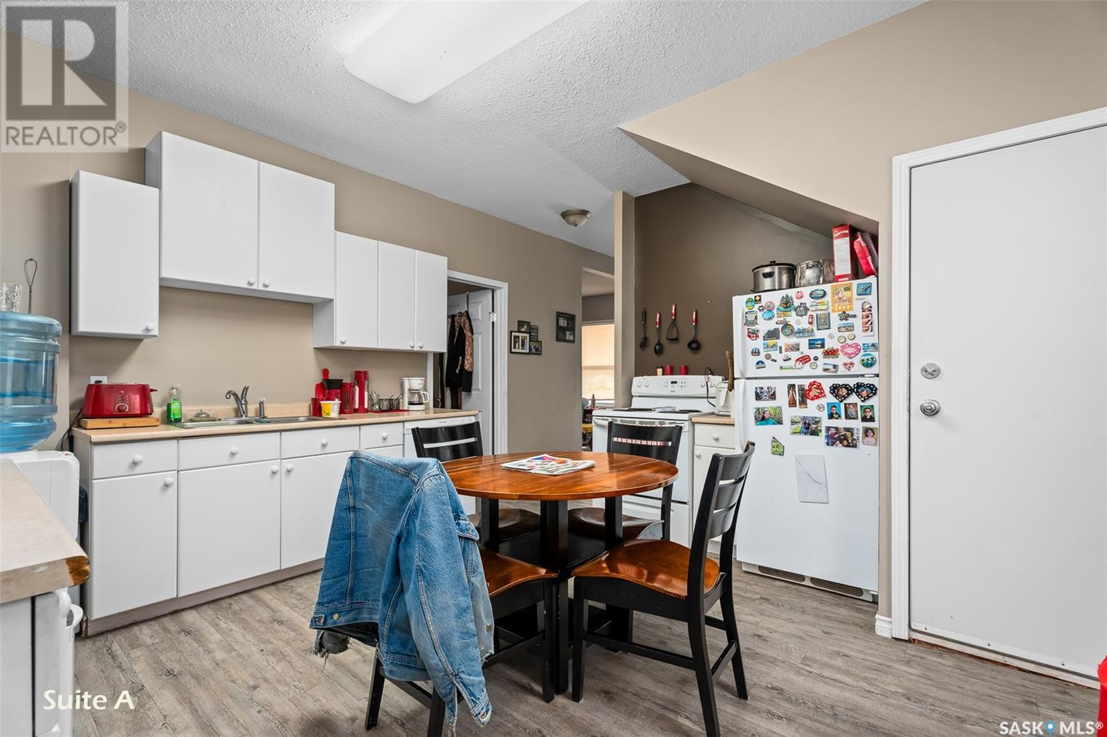 630 Athabasca Street W Property Photo 8
