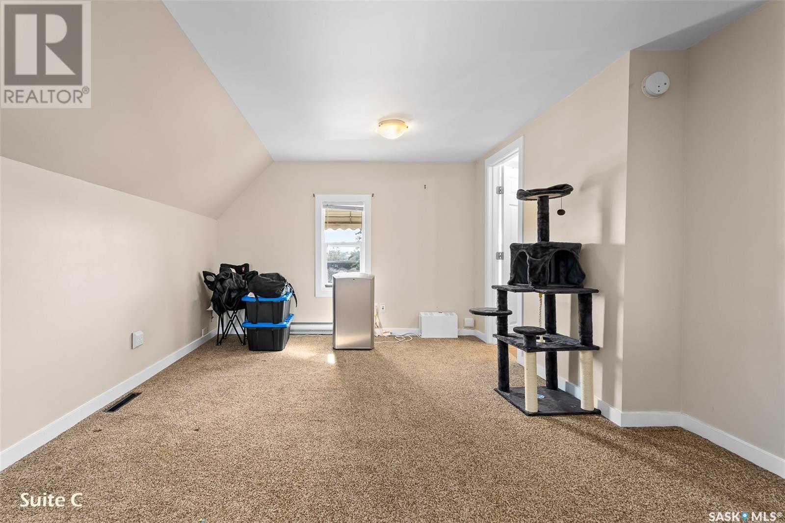 630 Athabasca Street W Property Photo 28