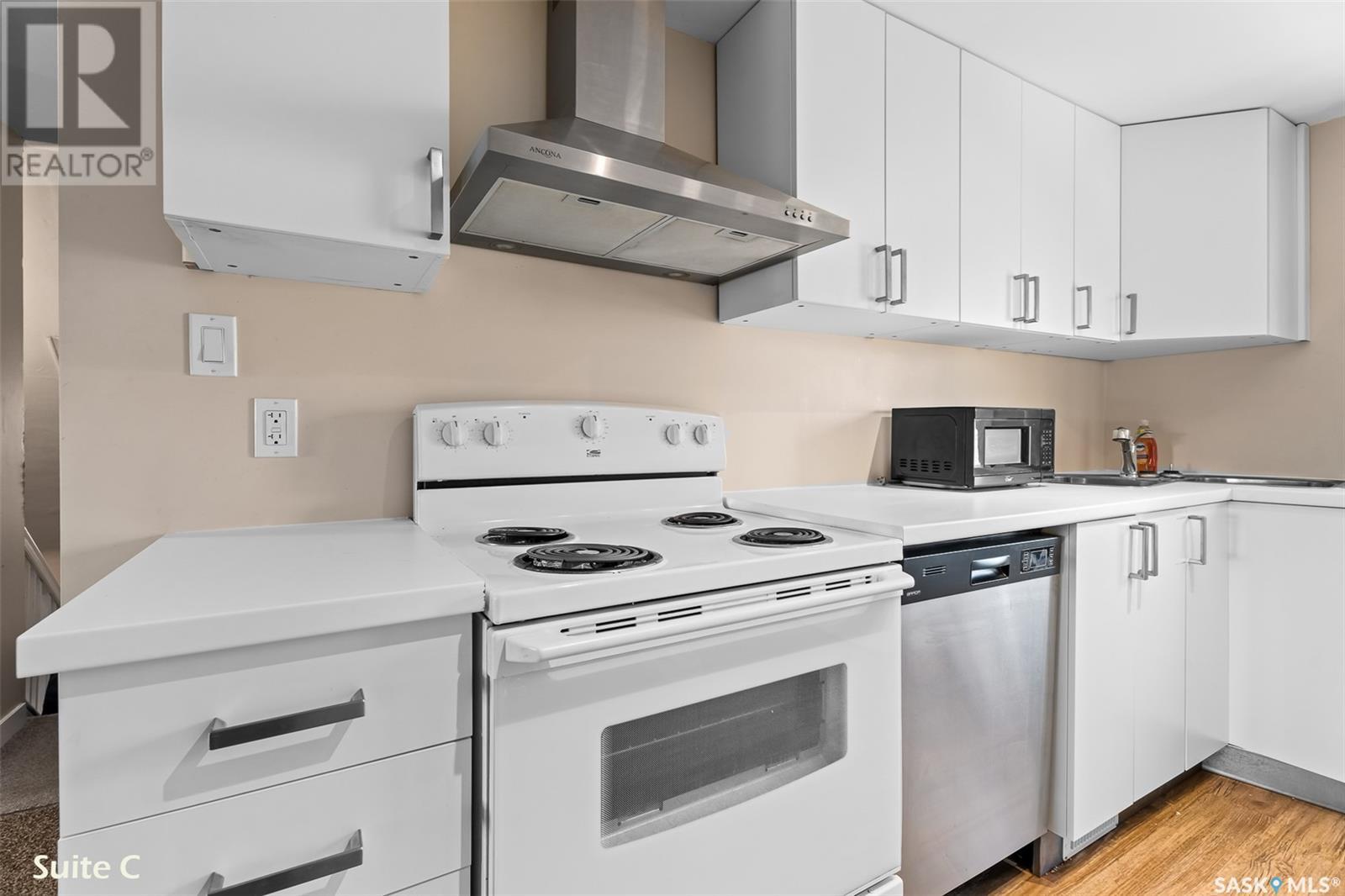 630 Athabasca Street W Property Photo 33