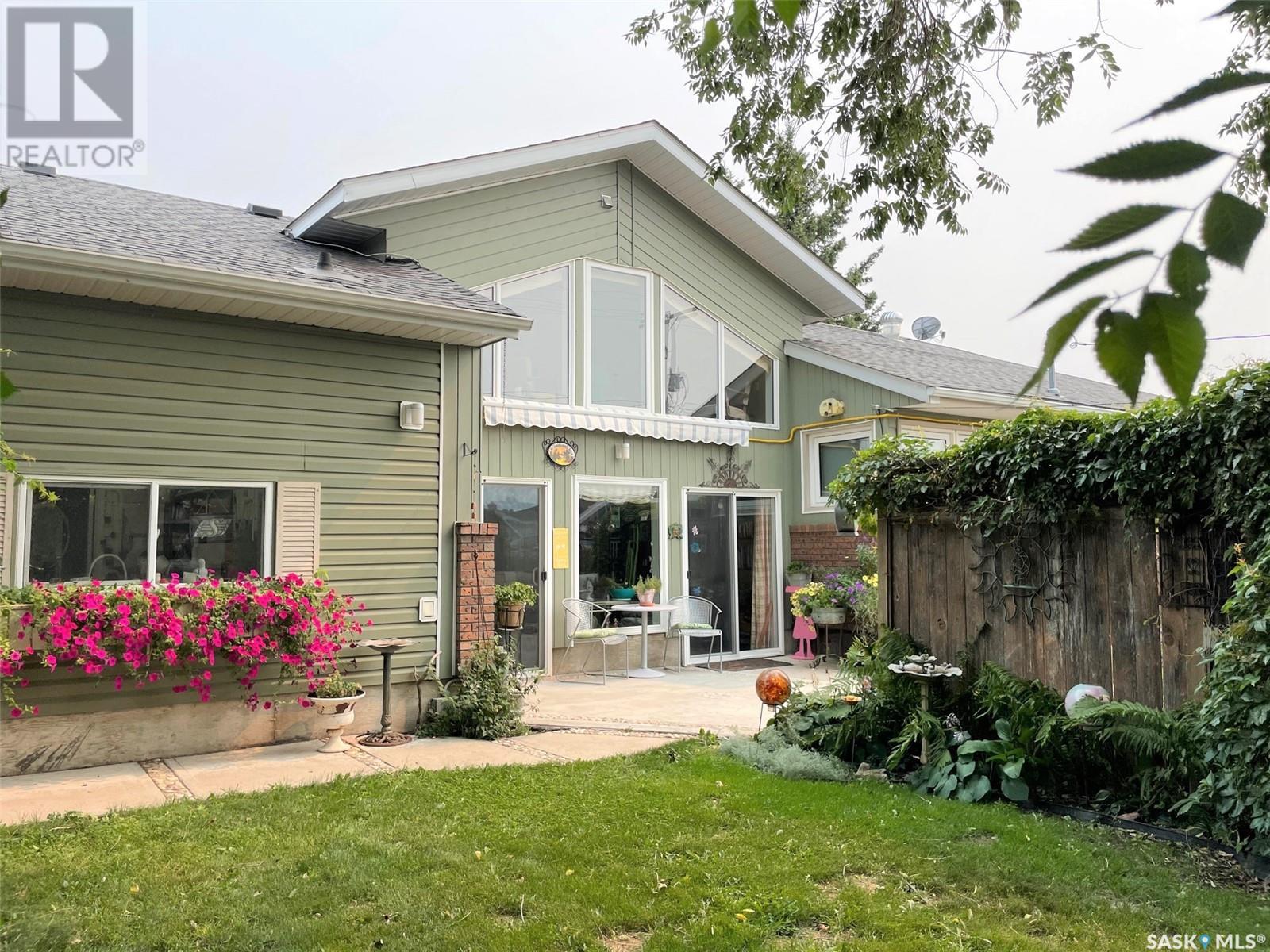 309 Prince Street Property Photo 4