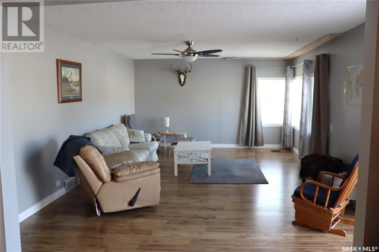 217 Second Avenue E Property Photo 11