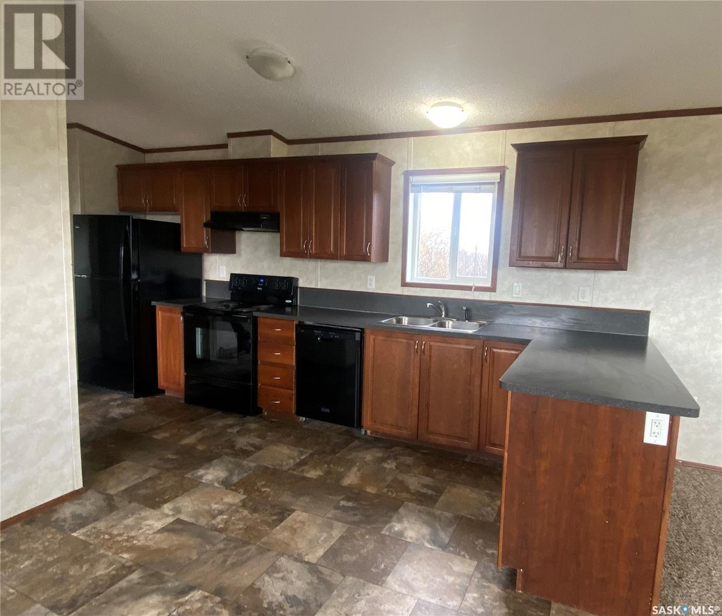 8574 Range Road Property Photo 2