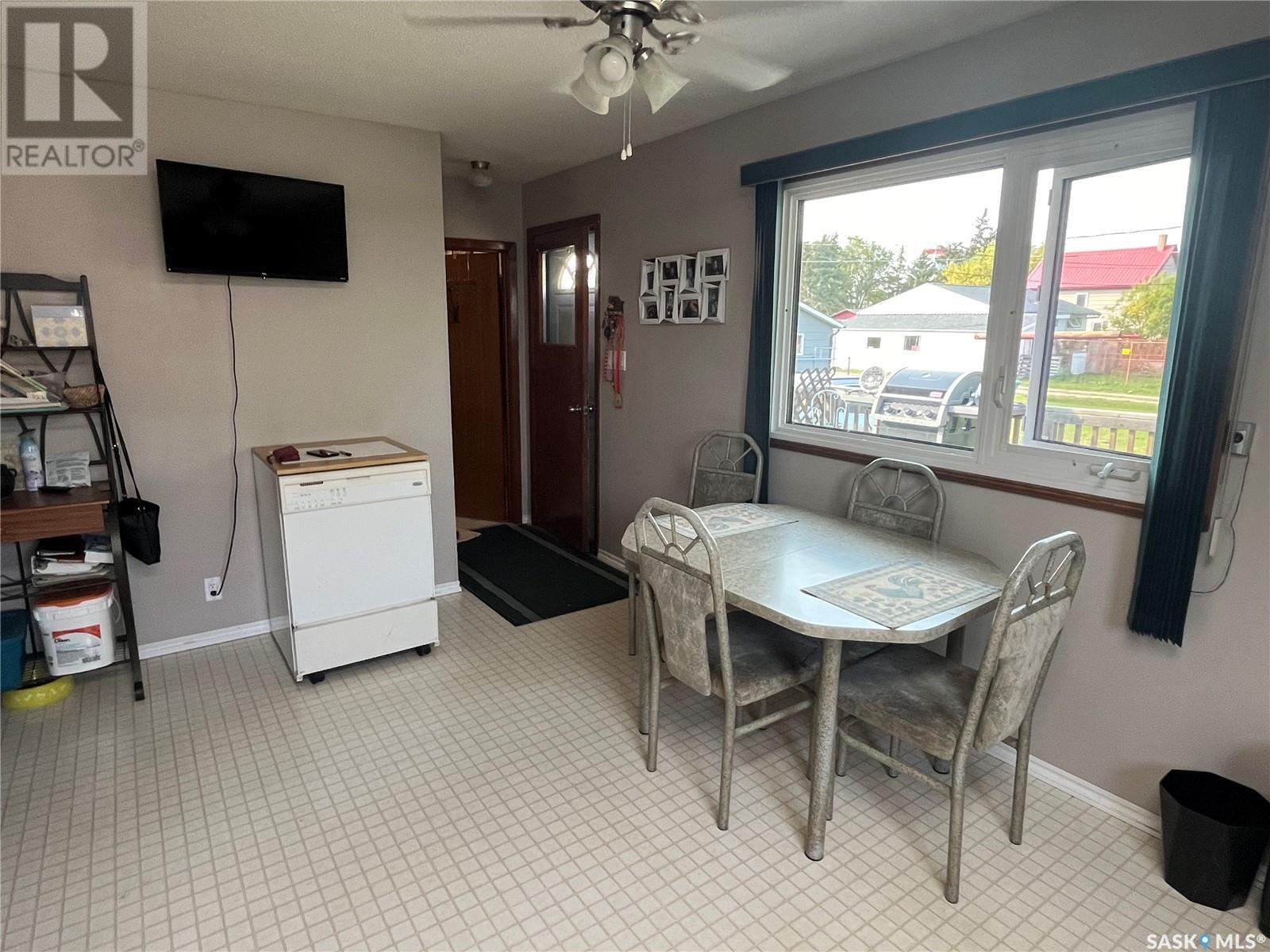 409 Saskatchewan Avenue E Property Photo 9