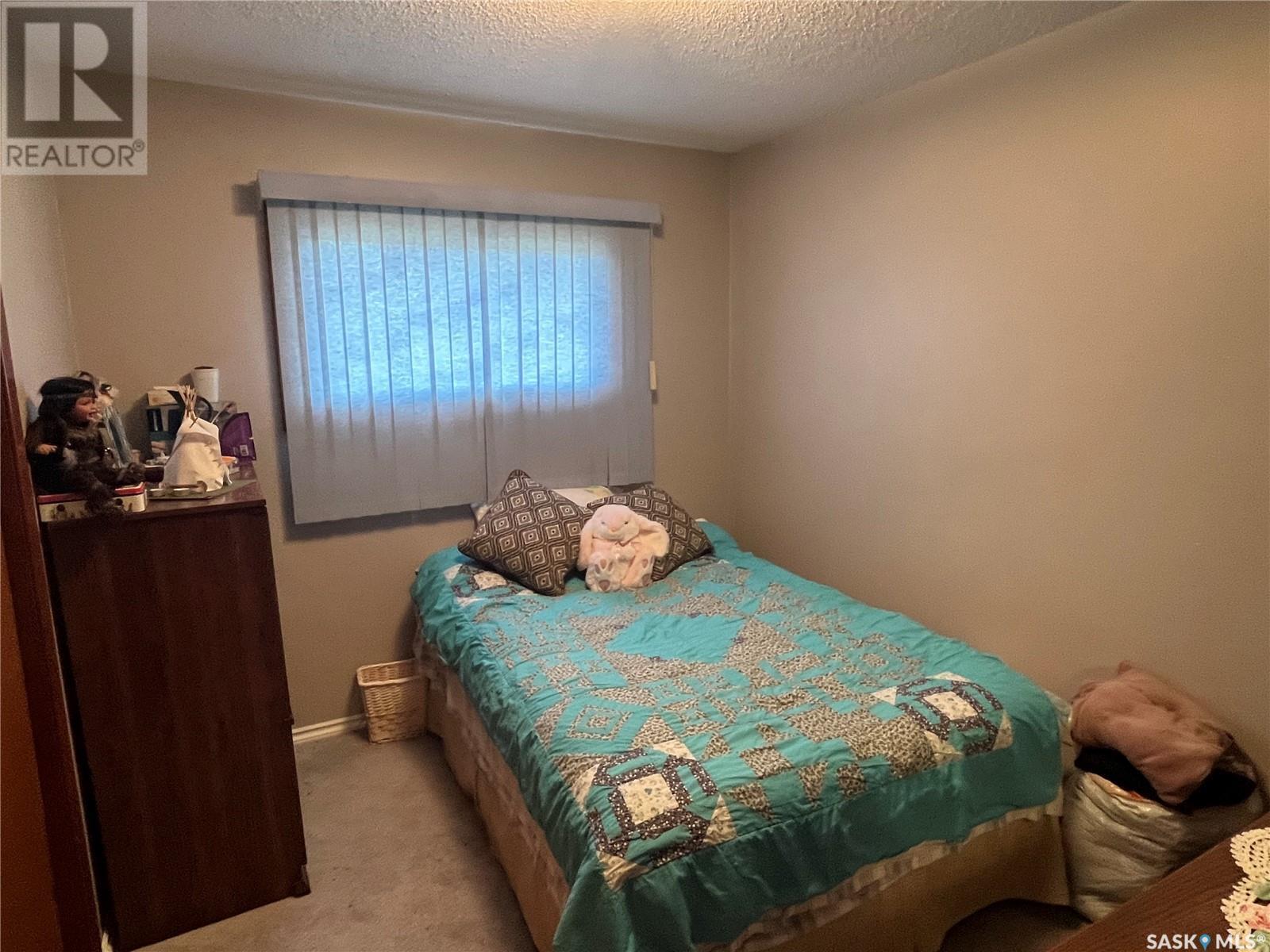 409 Saskatchewan Avenue E Property Photo 10