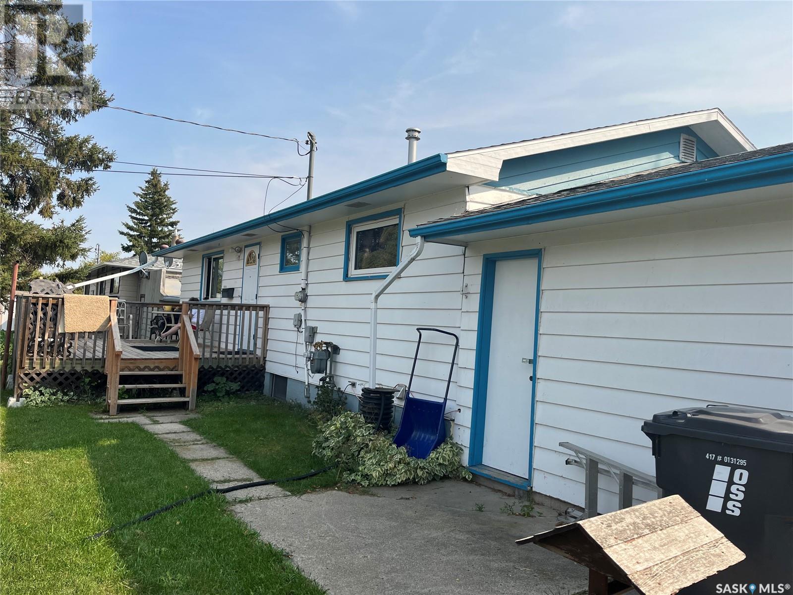 409 Saskatchewan Avenue E Property Photo 24