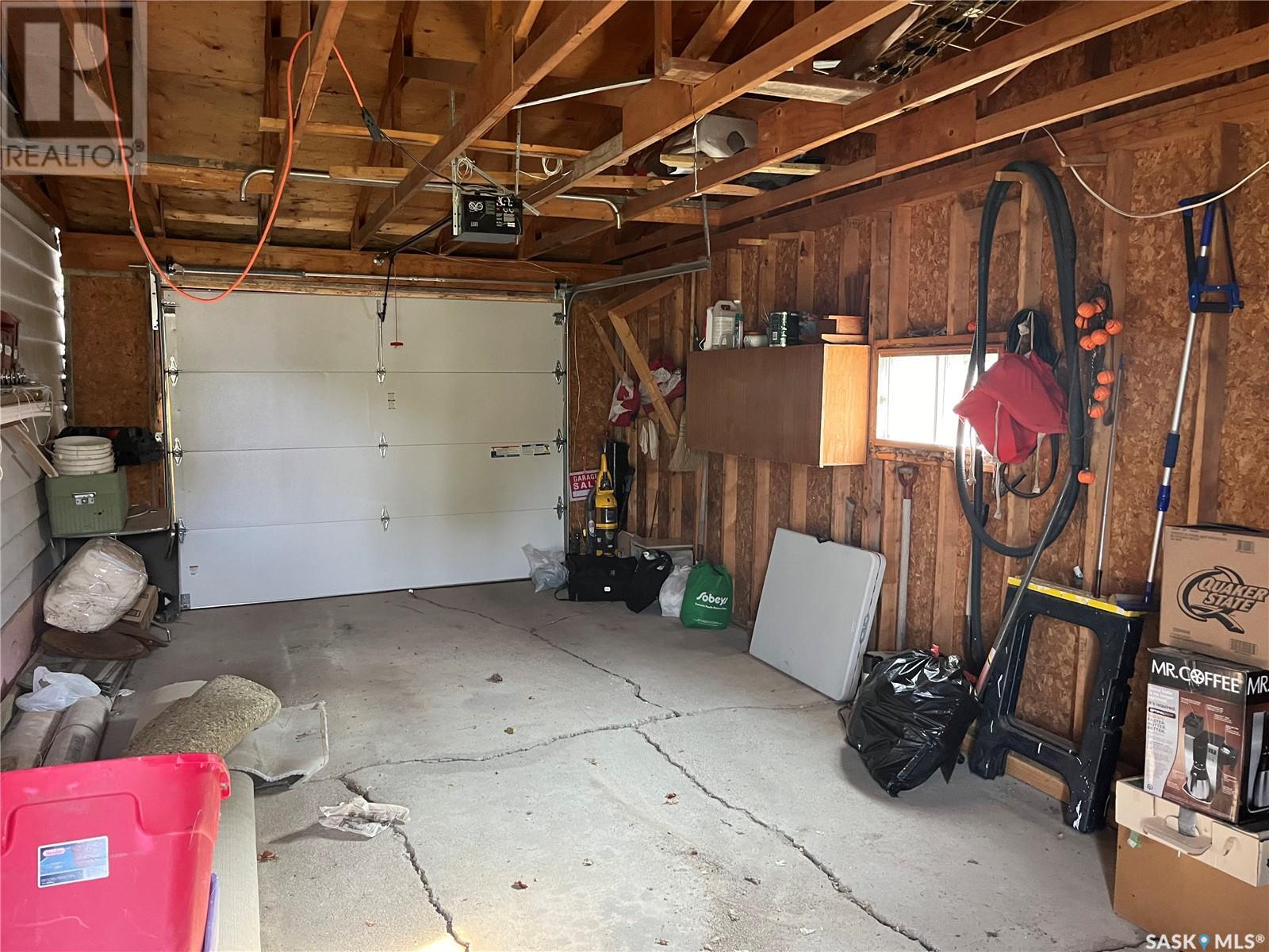 409 Saskatchewan Avenue E Property Photo 26