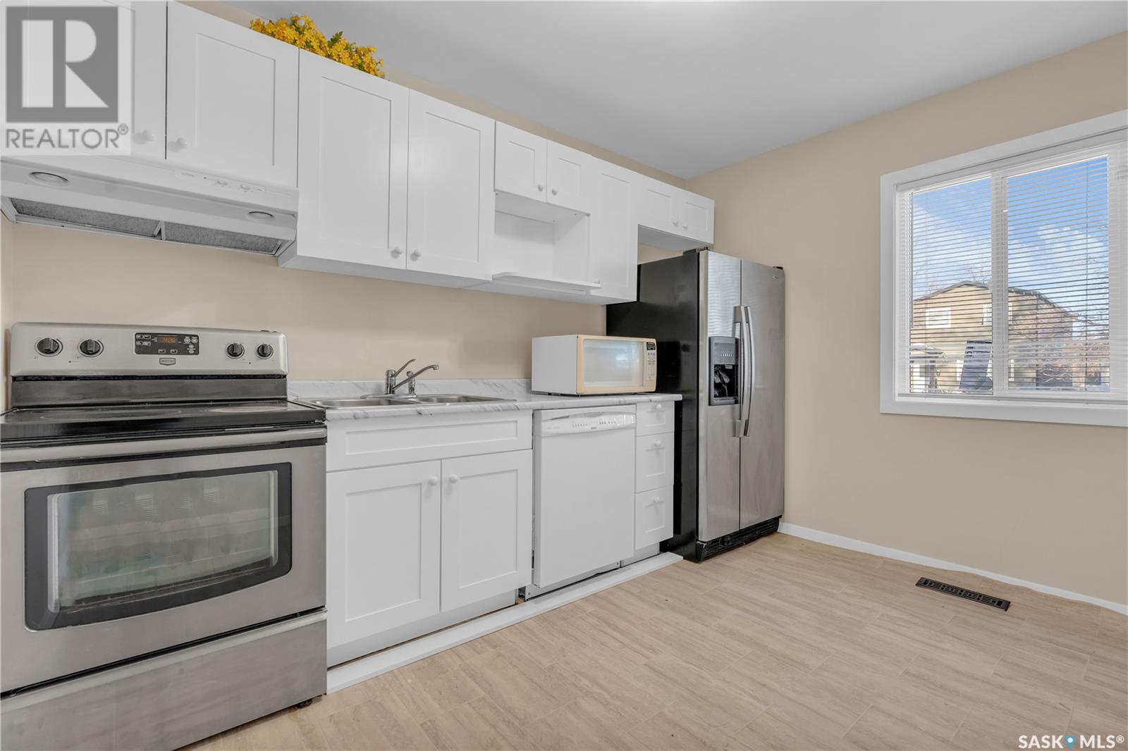 760 Rae Street Property Photo 6