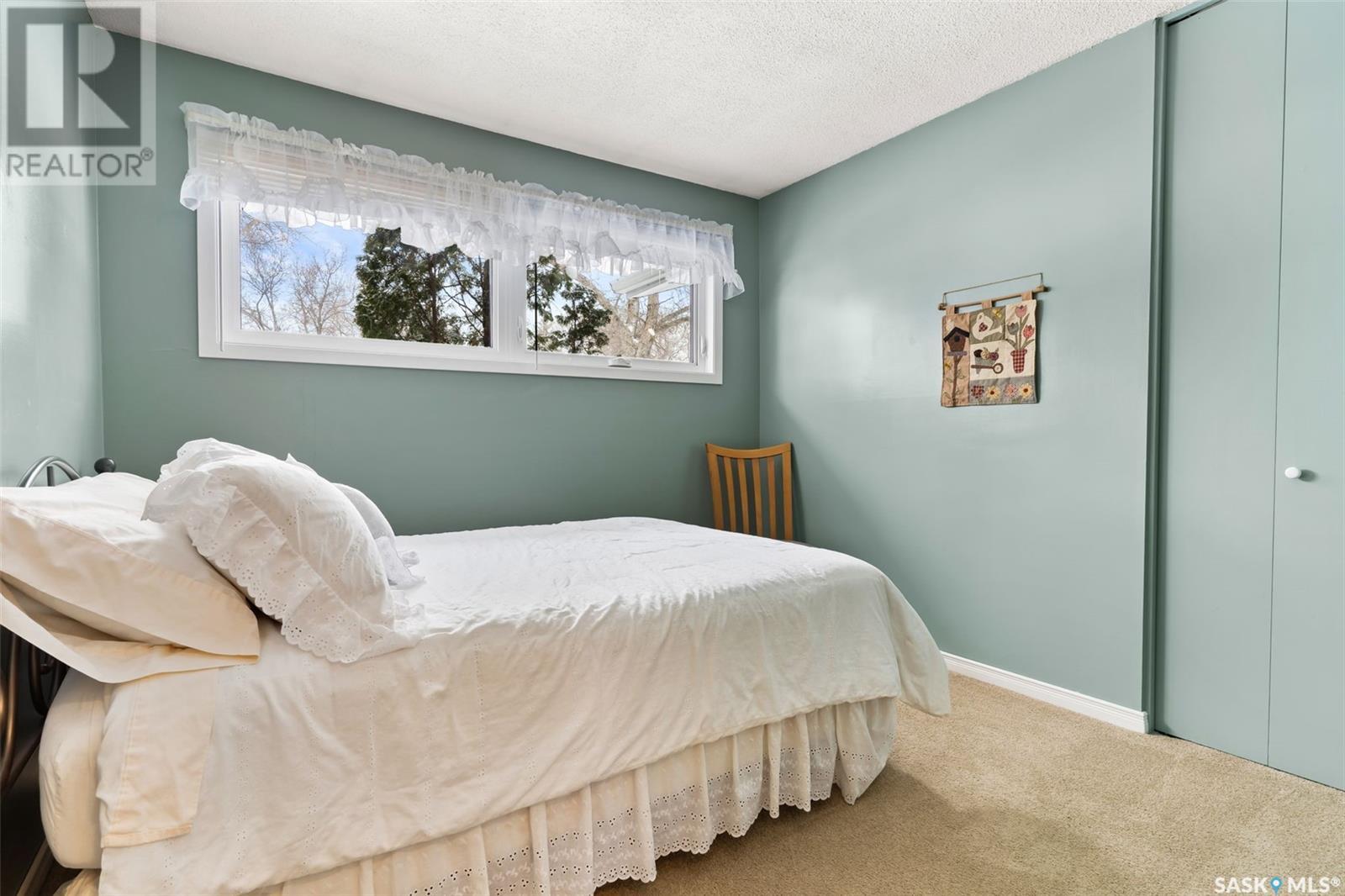 181 Birchwood Crescent Property Photo 21