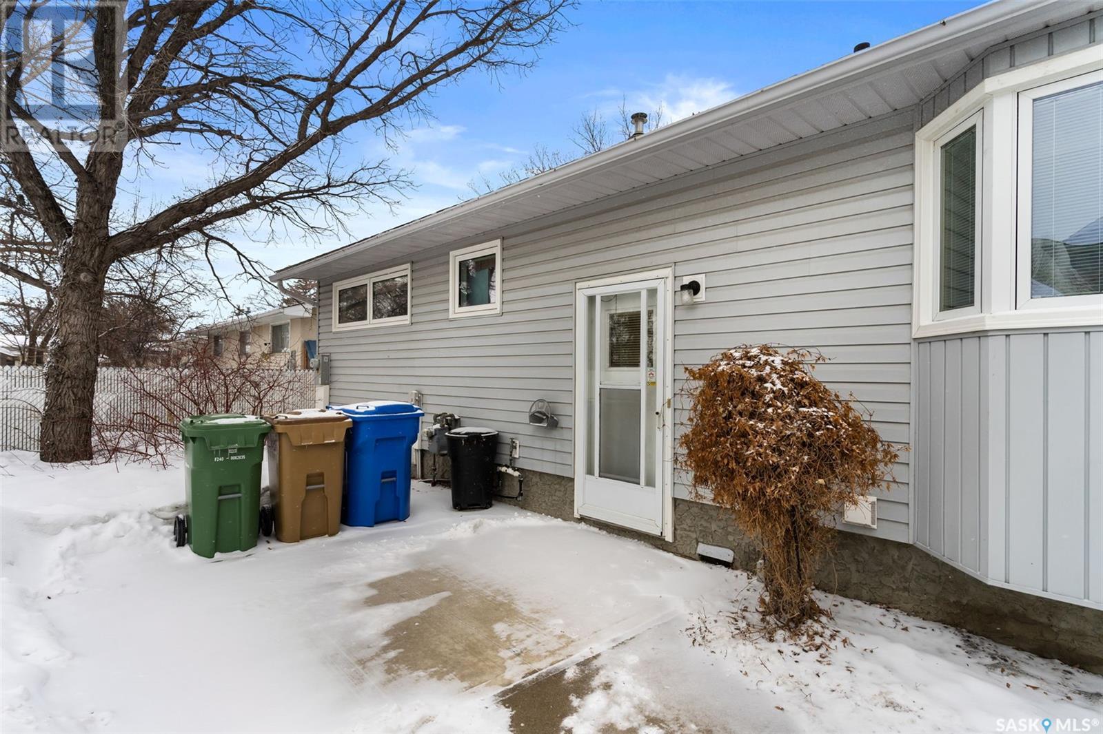 181 Birchwood Crescent Property Photo 32