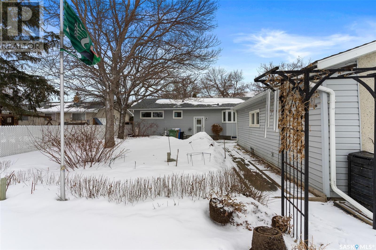 181 Birchwood Crescent Property Photo 35
