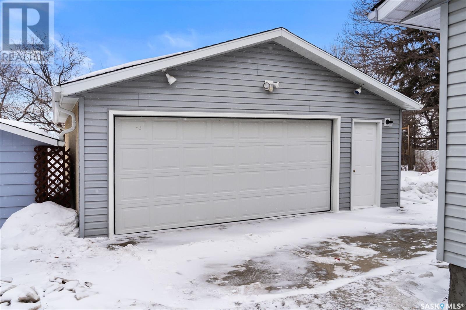181 Birchwood Crescent Property Photo 37