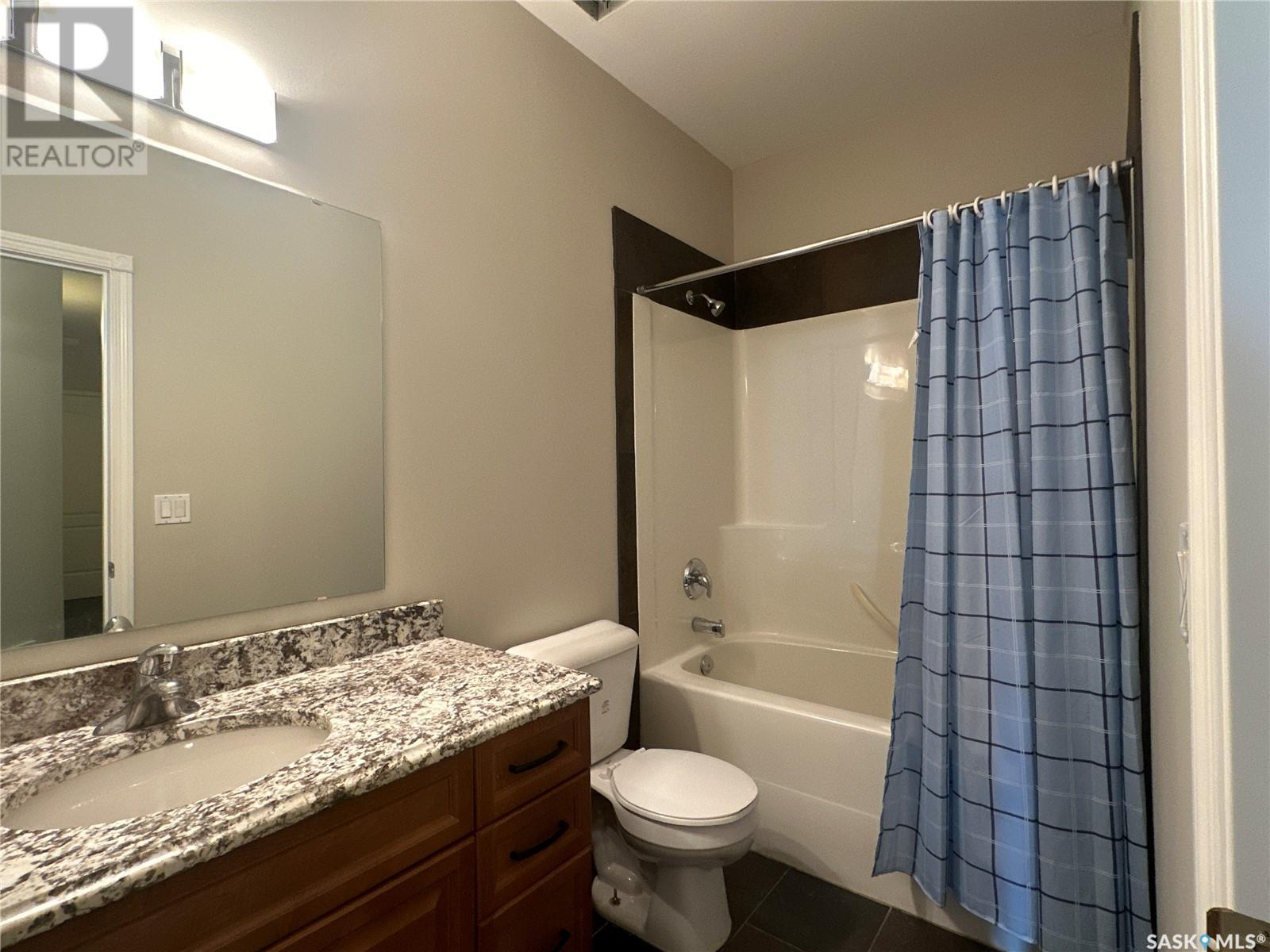 1203 1901 Victoria Avenue Property Photo 14