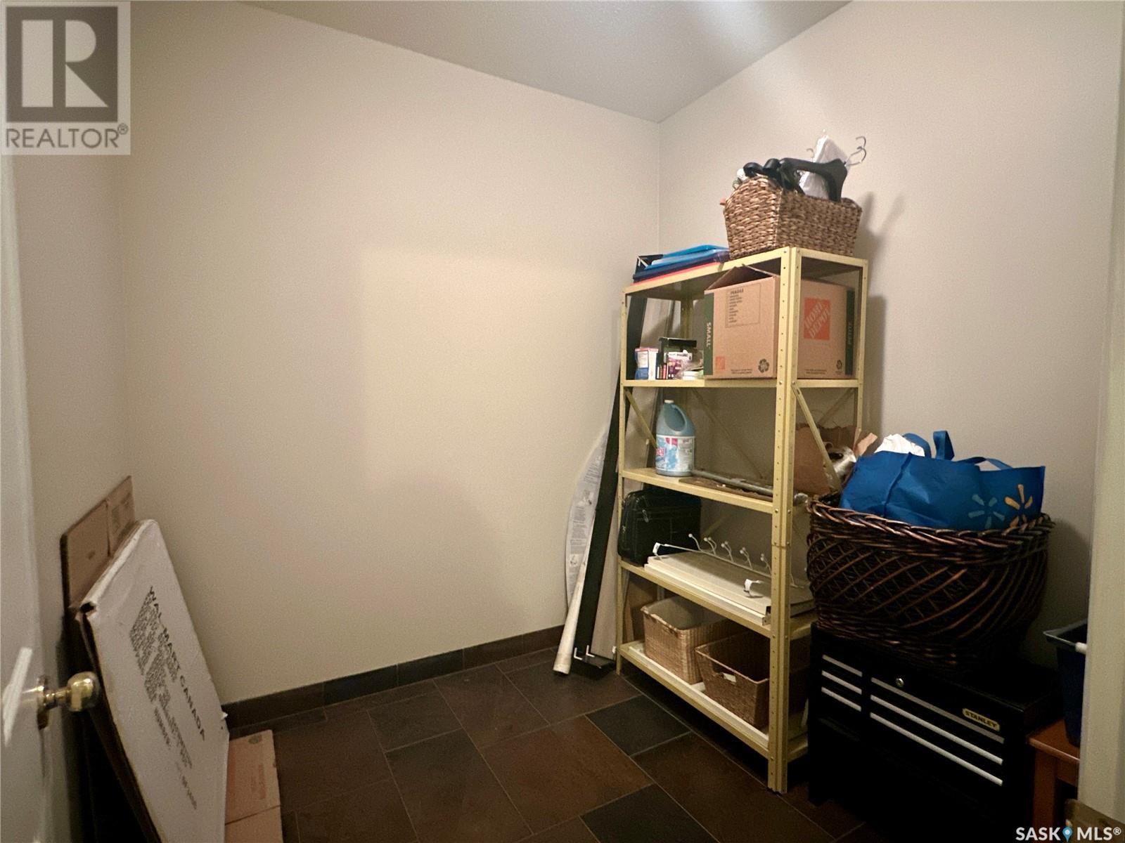1203 1901 Victoria Avenue Property Photo 16