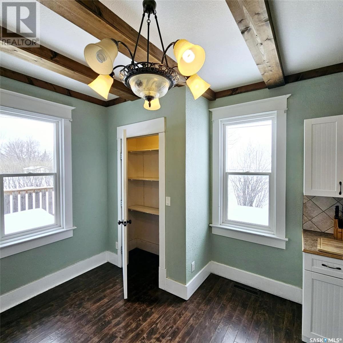 24 Walker Avenue Property Photo 8
