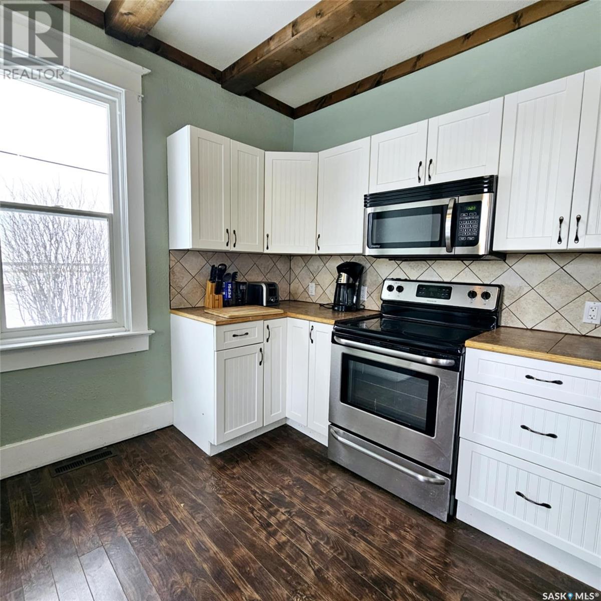 24 Walker Avenue Property Photo 9