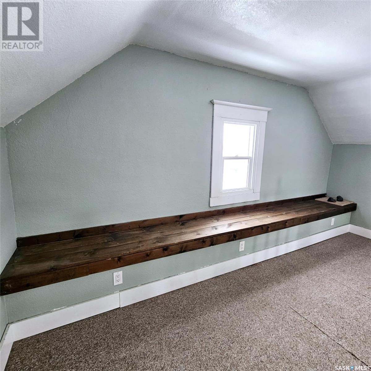24 Walker Avenue Property Photo 30